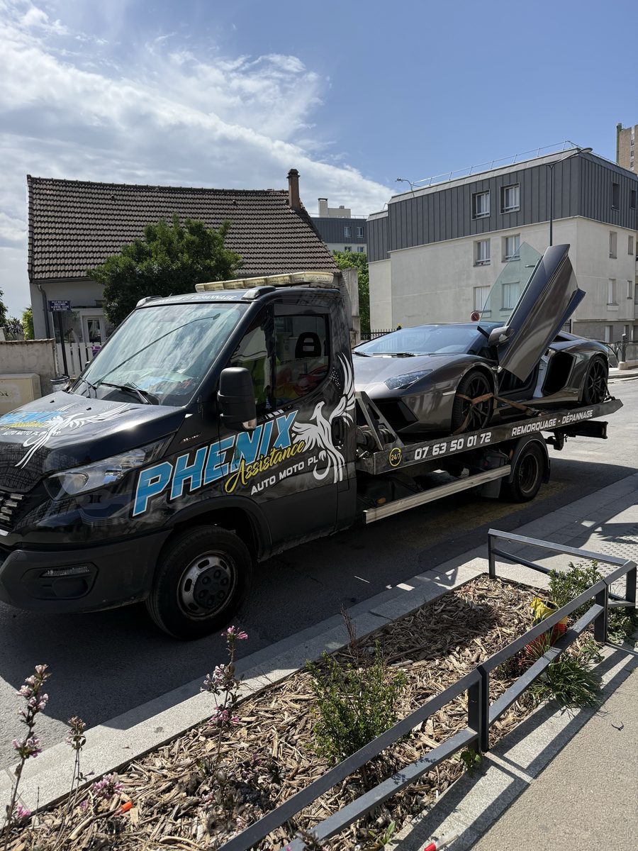 PHENIX ASSISTANCE tow truck France 24/7 - towing all vehicles